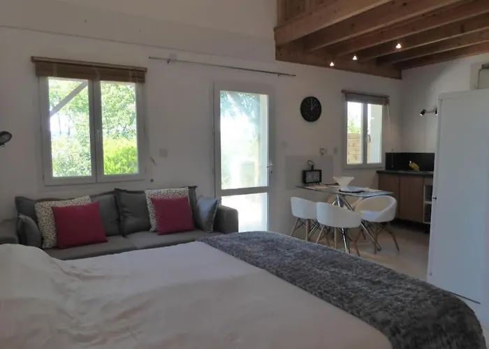 Villa La Maison Barthelemy: Voie Verte Et Piscine *