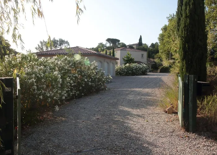 Villa La Maison Barthelemy: Voie Verte Et Piscine *